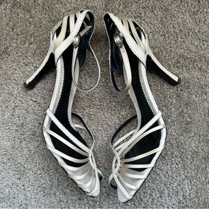 New Kenneth Cole New York Cream Snakeskin Peep Toe Heels Sandals Size 10 Y2K